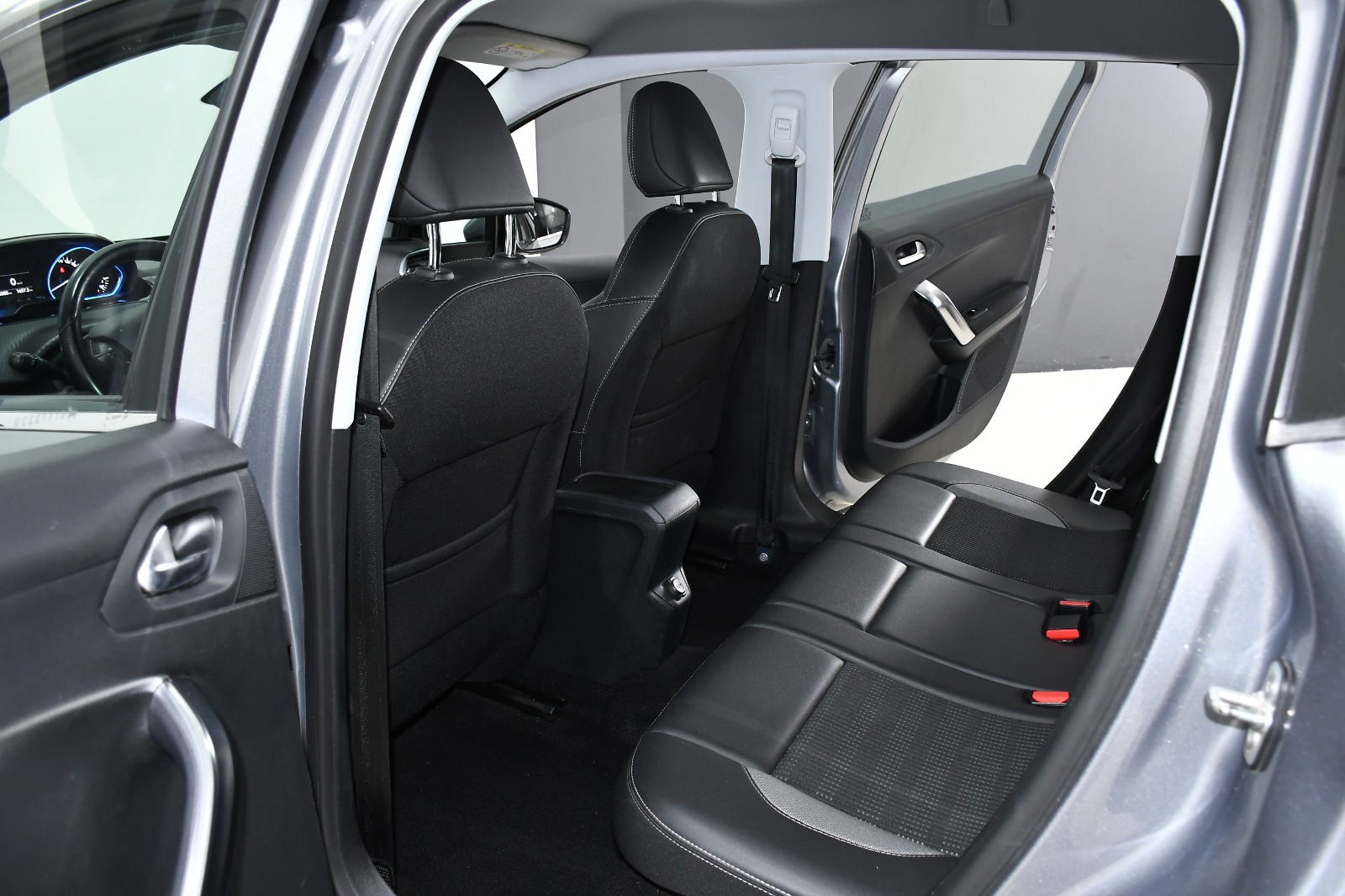 WhatsApp Image 2026-03-05 at 23.02.16e