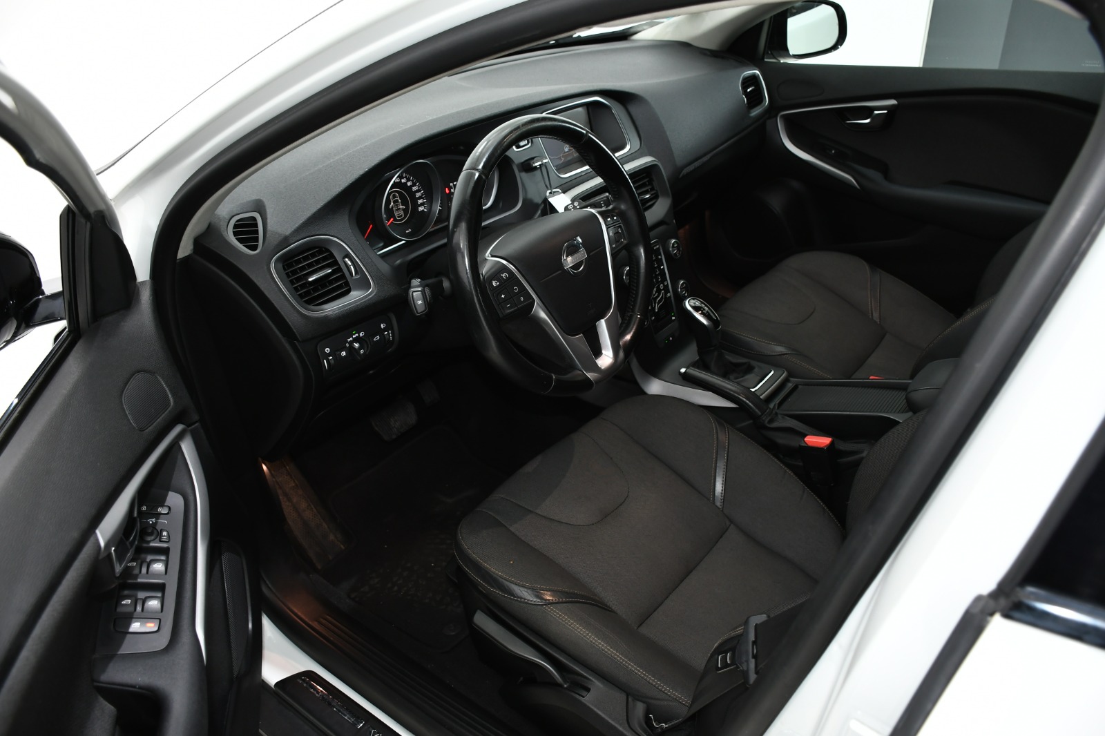 WhatsApp Image 2025-12-03 at 23.39.45_232b8876