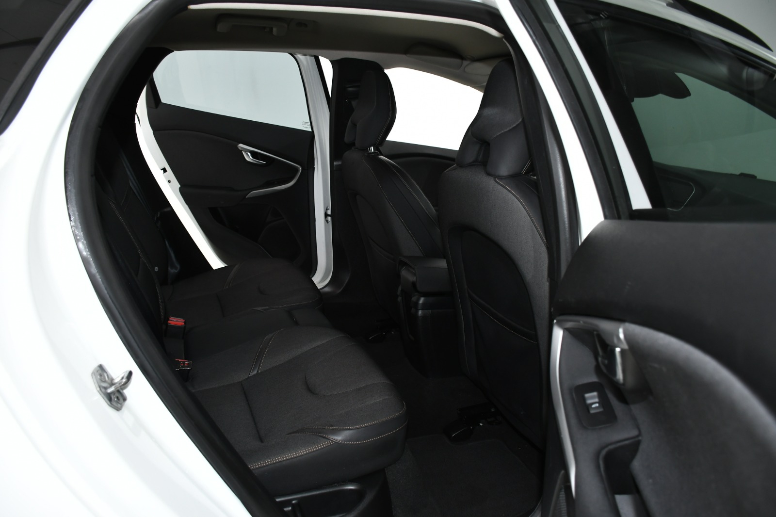 WhatsApp Image 2025-12-03 at 23.39.45_2ef5c628