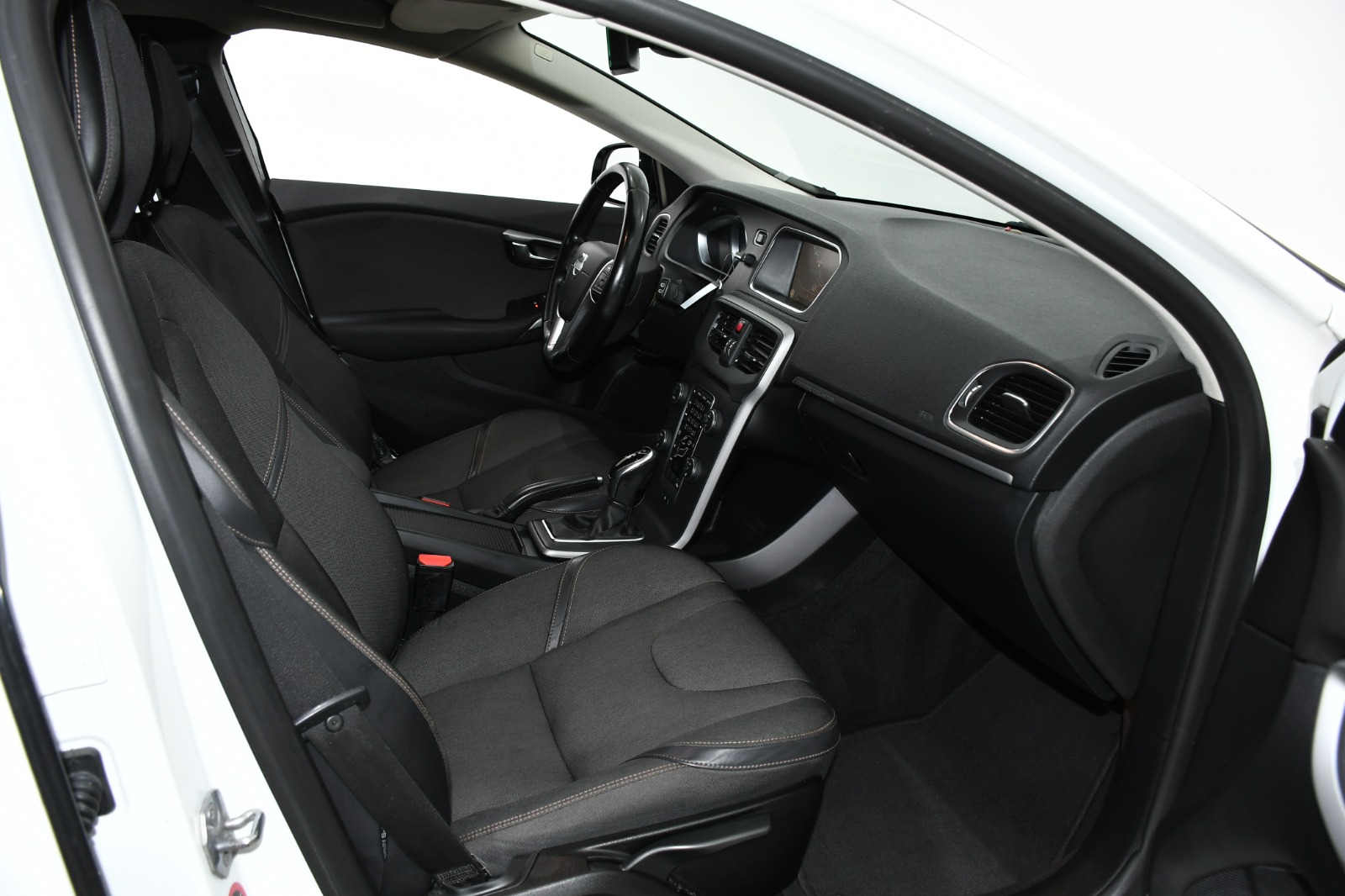 WhatsApp Image 2025-12-03 at 23.39.45_3bac1163