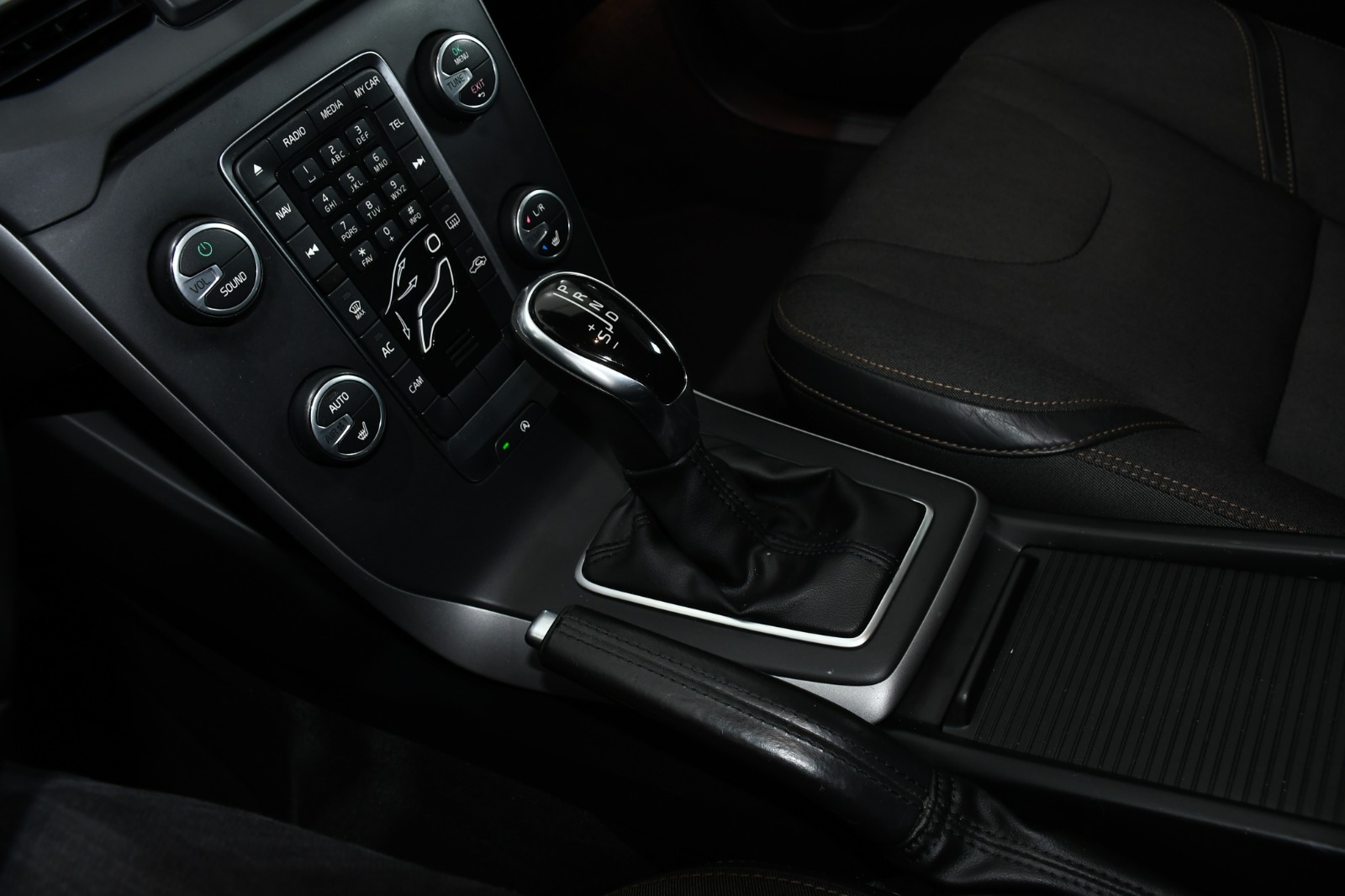 WhatsApp Image 2025-12-03 at 23.39.45_807b0a97